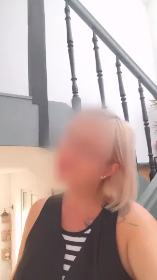 Carina, 37