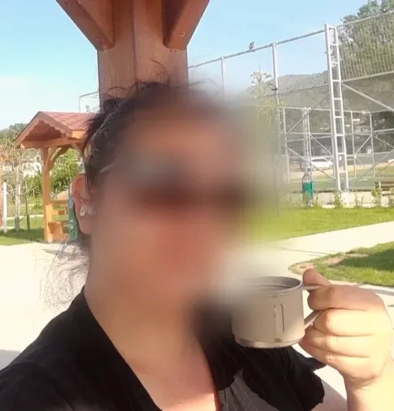 Elena, 34