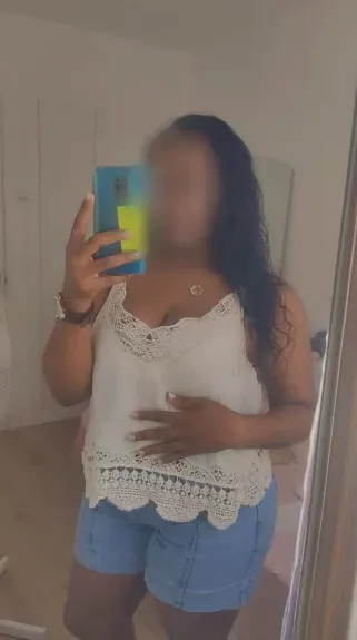 Jacqueline, 34