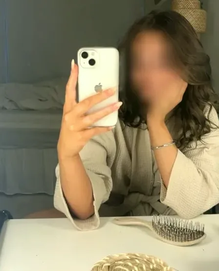 Lucia, 20