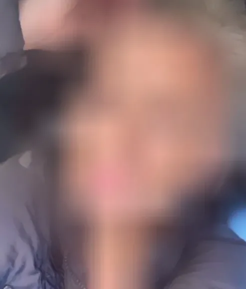 Sarah, 32