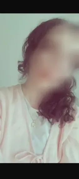 Saskia, 27