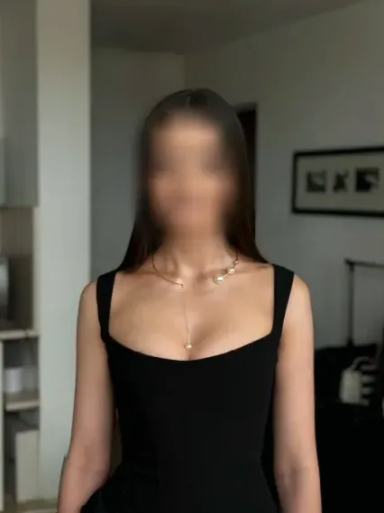 Sina, 38